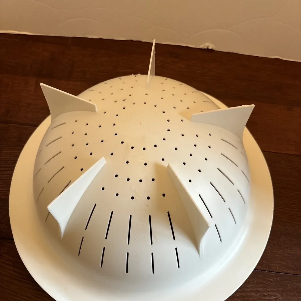 Tupperware this large